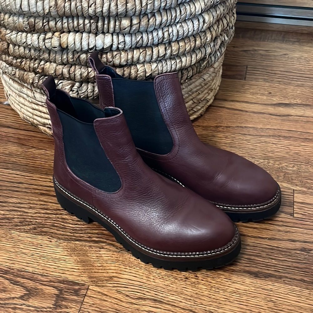 Caslon Miller lug-sole chelsea boots size 8